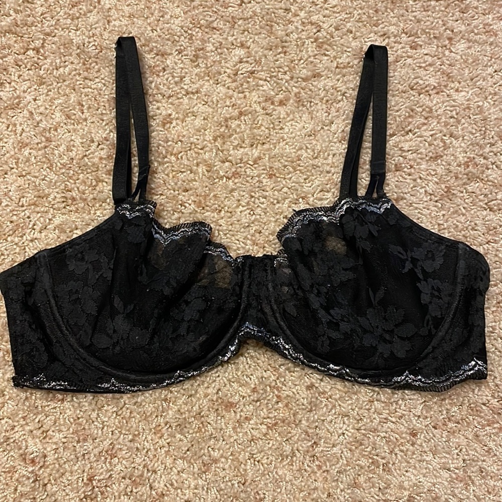 Victoria’s Secret Push Up without padding bra